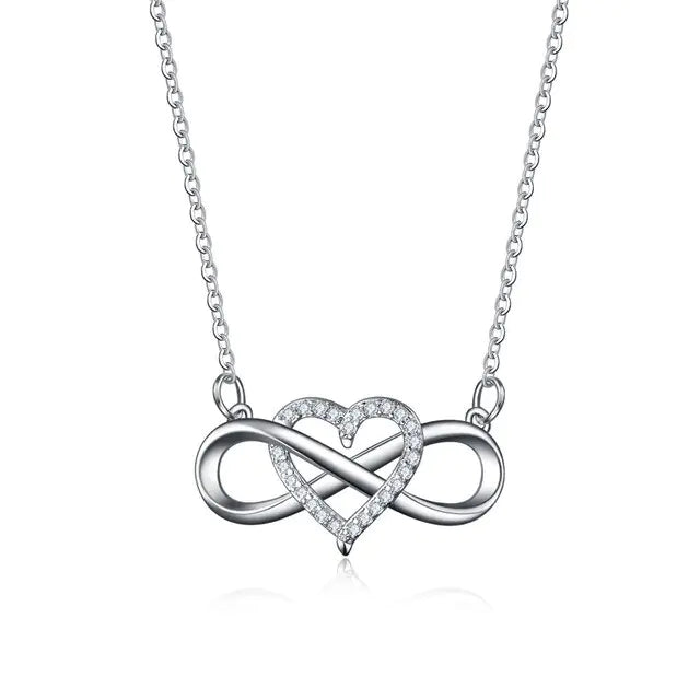 Ketting met Infinity Symbool en Hart